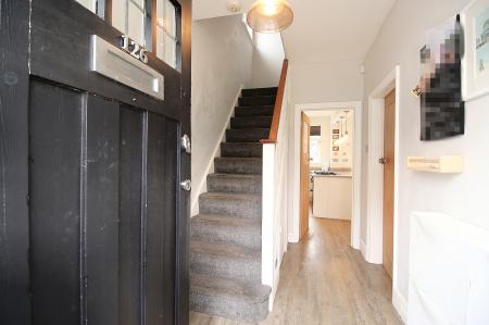 3 bedroom Detached house for sale in Ainsdale Road, Western Park, LE3