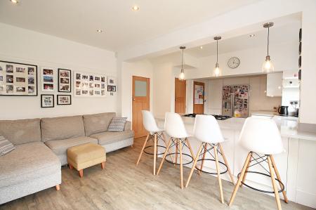 3 bedroom Detached house for sale in Ainsdale Road, Western Park, LE3