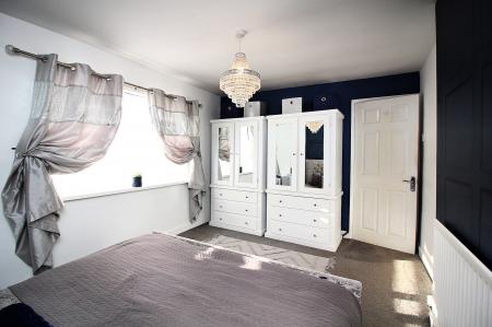 3 bedroom Semi-detached house for sale in Alexander Avenue, Earl Shilton, LE9