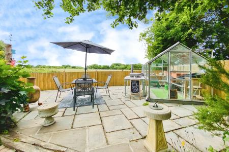 4 bedroom Detached house for sale in Arnolds Crescent, Newbold Verdon, LE9