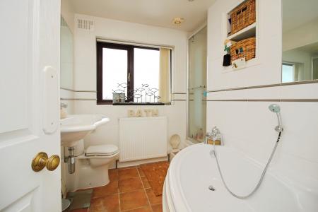 4 bedroom Detached house for sale in Arnolds Crescent, Newbold Verdon, LE9