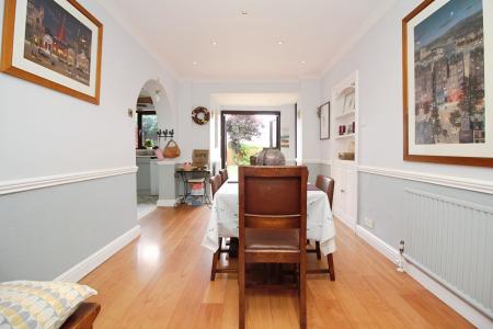 4 bedroom Detached house for sale in Arnolds Crescent, Newbold Verdon, LE9