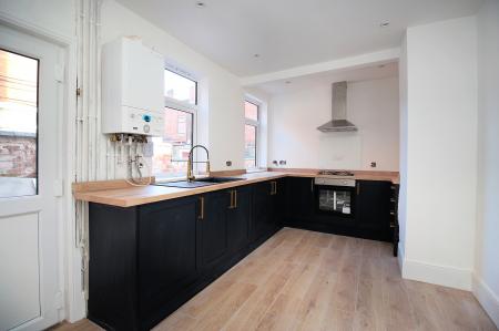 3 bedroom Terraced House for sale in Balfour Street, Leicester, LE3