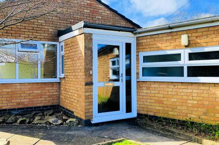 3 bedroom Detached bungalow for sale in Barry Drive, Kirby Muxloe, LE9