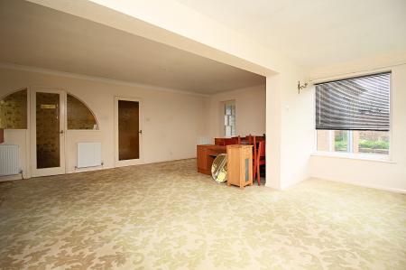 3 bedroom Detached bungalow for sale in Barry Drive, Kirby Muxloe, LE9