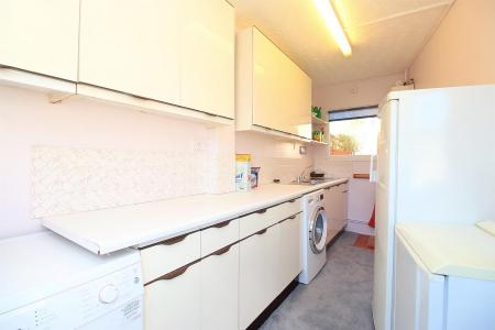 2 bedroom Detached bungalow for sale in Barry Drive, Kirby Muxloe, LE9