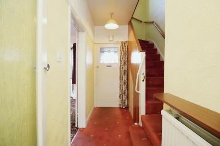 3 bedroom End of terrace house for sale in Barton Road, Leicester, LE3