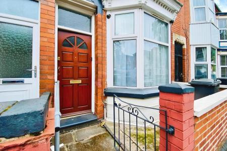 2 bedroom Terraced House for sale in Beaconsfield Road, Off Narborough Road, Leicester, LE3