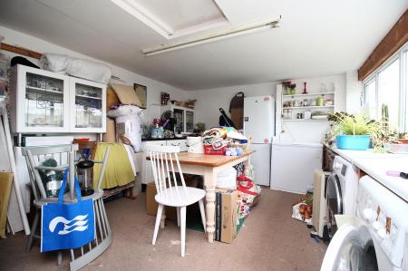 2 bedroom Semi-detached bungalow for sale in Bedford Close, Desford, LE9