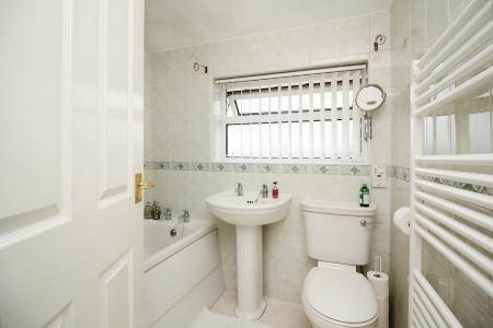 3 bedroom Semi-detached house for sale in Beechwood Avenue, Leicester Forest East, LE3