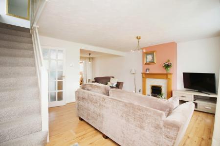 3 bedroom Semi-detached house for sale in Beechwood Avenue, Leicester Forest East, LE3