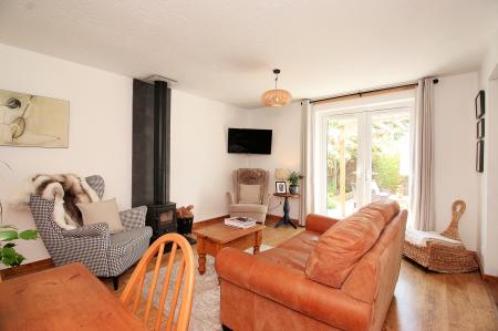 2 bedroom Semi-detached bungalow for sale in Berrington Close, Botcheston, LE9