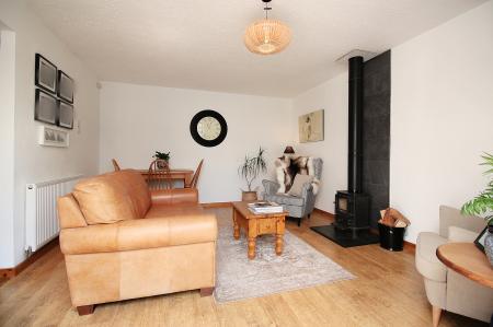 2 bedroom Semi-detached bungalow for sale in Berrington Close, Botcheston, LE9