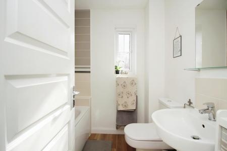 4 bedroom Semi-detached house for sale in Birch Lane, Glenfield, LE3