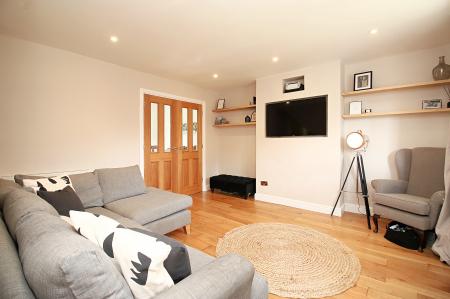 3 bedroom Semi-detached house for sale in Bluebell Close, Kirby Muxloe, LE9