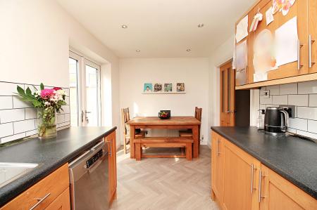 3 bedroom Semi-detached house for sale in Bluebell Close, Kirby Muxloe, LE9