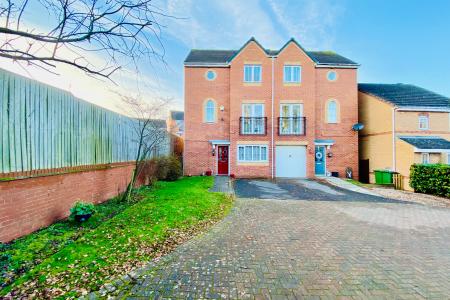 4 bedroom Semi-detached house for sale in Bolus Road, Thorpe Astley, LE3