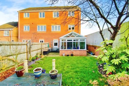 4 bedroom Semi-detached house for sale in Bolus Road, Thorpe Astley, LE3