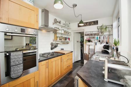 2 bedroom Semi-detached house for sale in Braunstone Close, Braunstone Town, LE3