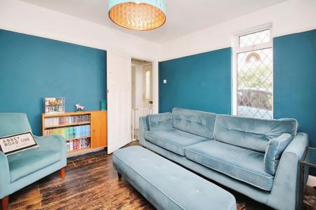 2 bedroom Semi-detached house for sale in Braunstone Close, Braunstone Town, LE3