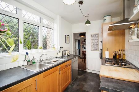 2 bedroom Semi-detached house for sale in Braunstone Close, Braunstone Town, LE3