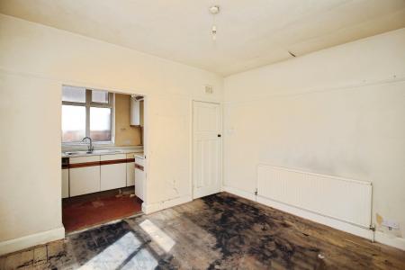 3 bedroom Semi-detached house for sale in Braunstone Lane, Braunstone Town, LE3