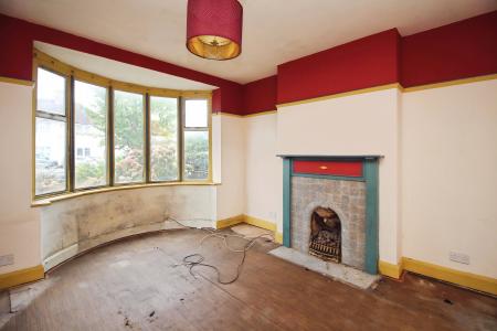 3 bedroom Semi-detached house for sale in Braunstone Lane, Braunstone Town, LE3