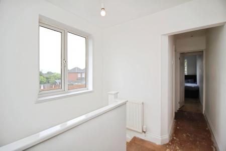 4 bedroom Semi-detached house for sale in Braunstone Lane, Leicester, LE3