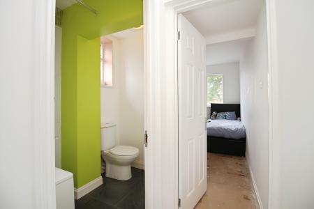 4 bedroom Semi-detached house for sale in Braunstone Lane, Leicester, LE3