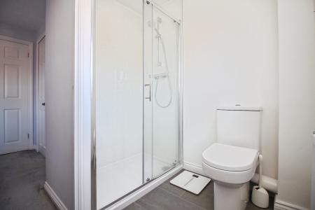 3 bedroom Semi-detached house for sale in Bromwich Close, Thorpe Astley, LE3