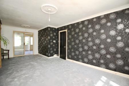3 bedroom Semi-detached house for sale in Caldecote Road, Braunstone, LE3