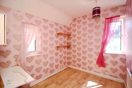 3 bedroom Semi-detached house for sale in Caldecote Road, Braunstone, LE3