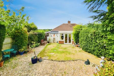 2 bedroom Semi-detached bungalow for sale in Carmen Grove, Groby, LE6