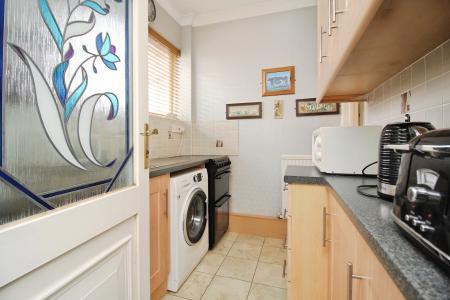 2 bedroom Semi-detached bungalow for sale in Carmen Grove, Groby, LE6