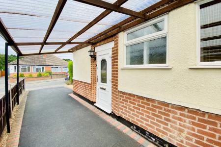 2 bedroom Semi-detached bungalow for sale in Carmen Grove, Groby, LE6