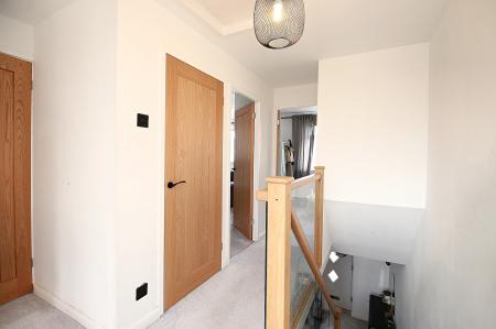 4 bedroom Detached house for sale in Claybrook Avenue, Braunstone Town, LE3