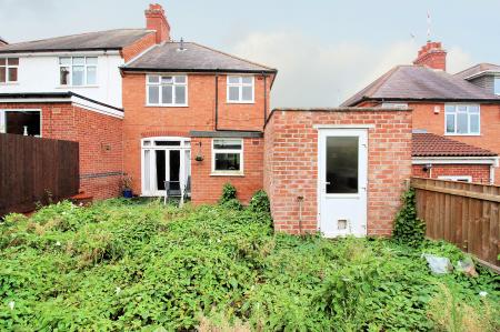 3 bedroom Semi-detached house for sale in Cooden Avenue, Leicester, LE3