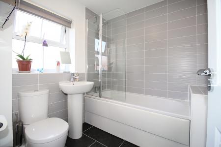 3 bedroom Detached house for sale in Cox Meadow Road, Leicester Forest East, LE3