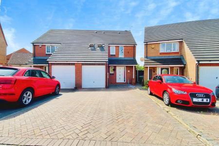 4 bedroom Semi-detached house for sale in Darien Way, Thorpe Astley, LE3