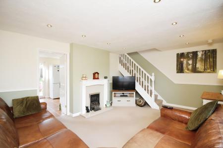 4 bedroom Semi-detached house for sale in Derwent Close, Earl Shilton, LE9
