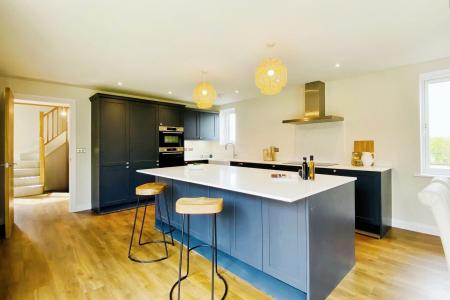 4 bedroom Detached house for sale in Highfields, Desford Road, Kirby Muxloe, LE9