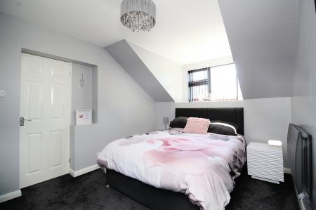 4 bedroom Semi-detached house for sale in Elmdale Road, Earl Shilton, LE9