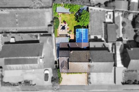 4 bedroom Semi-detached house for sale in Elmdale Road, Earl Shilton, LE9