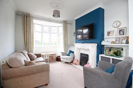 3 bedroom Semi-detached house for sale in Fairbourne Road, Braunstone Town, LE3