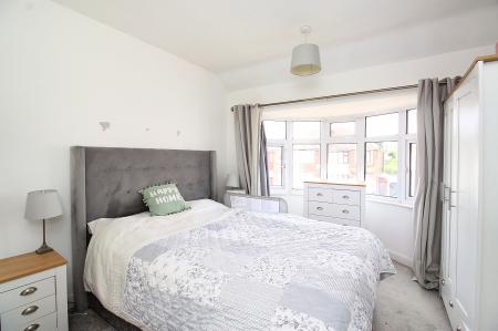 3 bedroom Semi-detached house for sale in Fairbourne Road, Braunstone Town, LE3