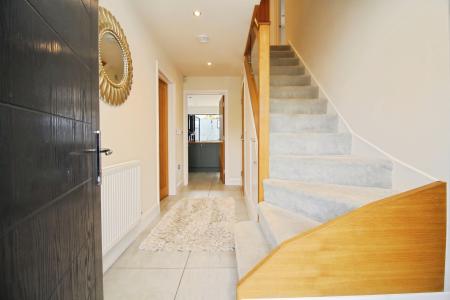 5 bedroom Detached house for sale in Fairefield Crescent, Glenfield, LE3