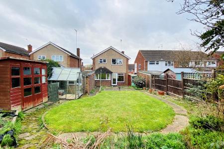 3 bedroom Detached house for sale in Farmway, Braunstone Town, LE3