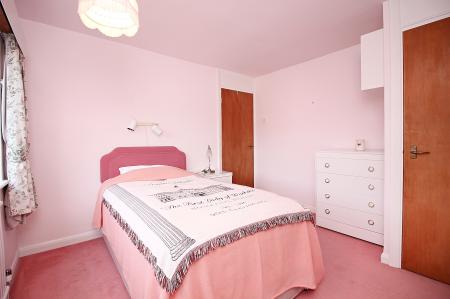 3 bedroom Detached house for sale in Farmway, Braunstone Town, LE3