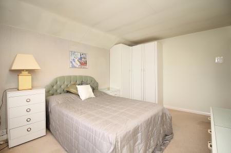 3 bedroom Detached house for sale in Farmway, Braunstone Town, LE3