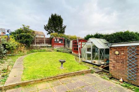 3 bedroom Detached house for sale in Farmway, Braunstone Town, LE3